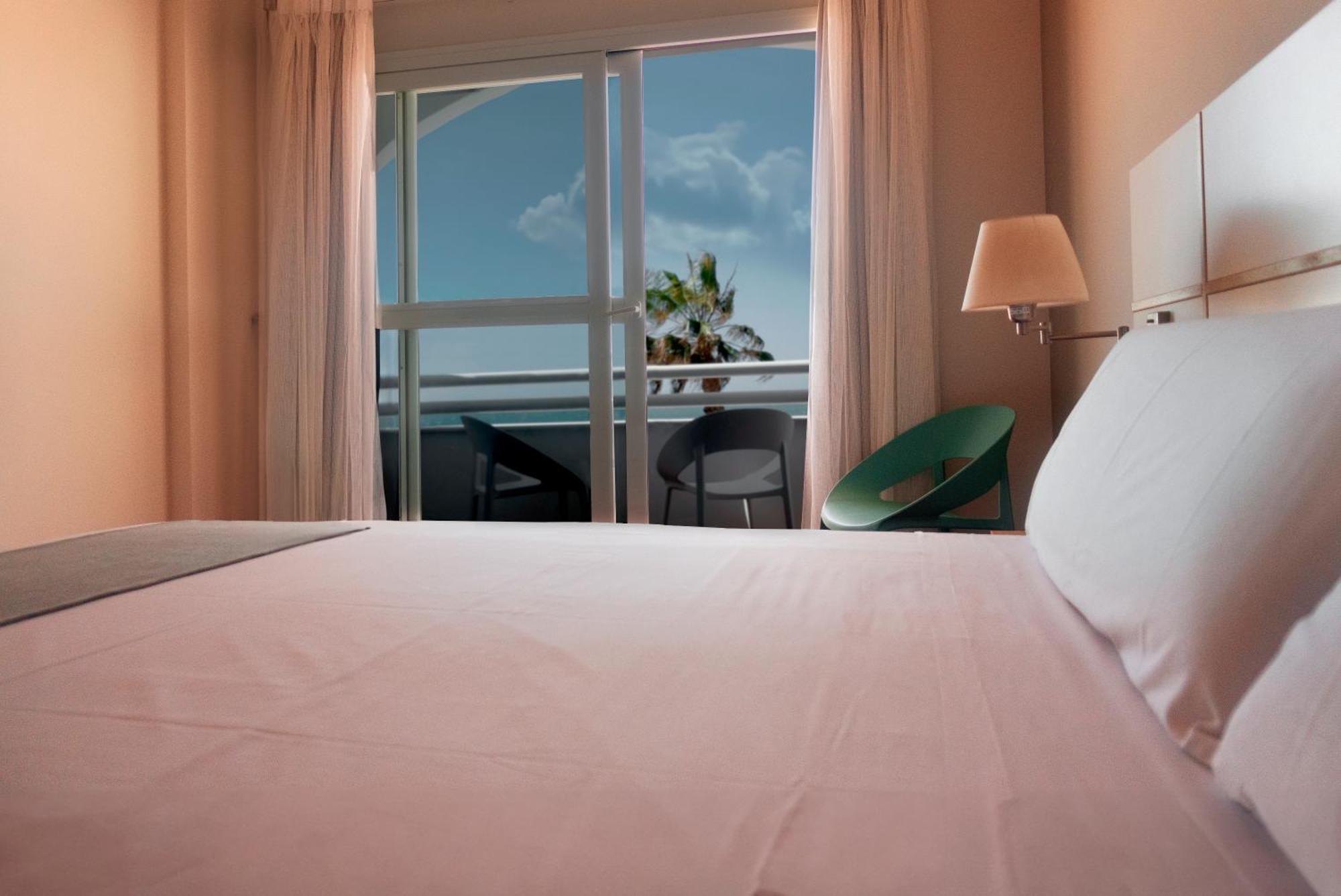 Hotel Vertice Chipiona Mar Exterior foto